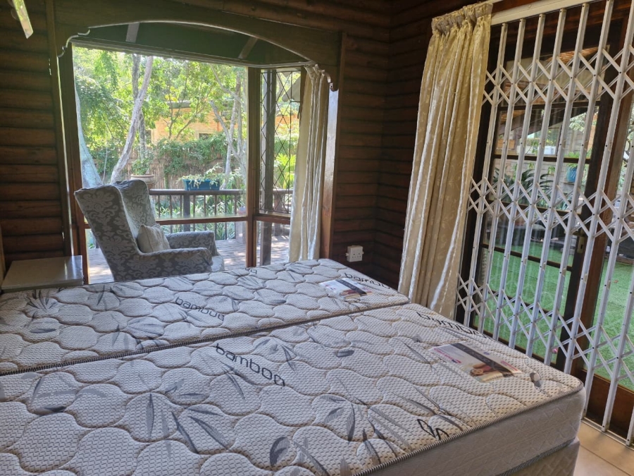 To Let 2 Bedroom Property for Rent in Hunters Home Western Cape